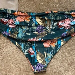 NWT high waisted bikini bottoms